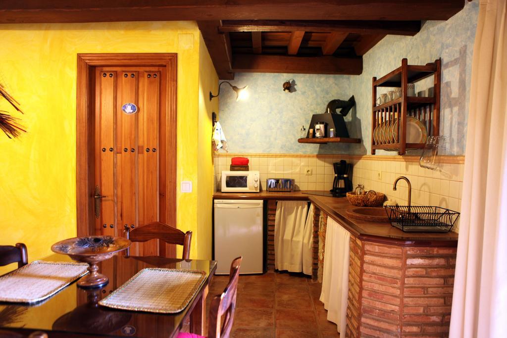 Apartamentos Rurales La Solana Robledillo De Gata Ngoại thất bức ảnh